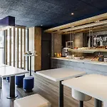 伯尔尼博览会宜必思快捷酒店 * 伯尔尼