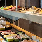 伯尔尼博览会宜必思快捷酒店 酒店 *
