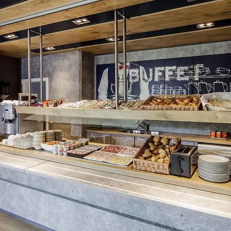 Ibis Budget Expo Hotel