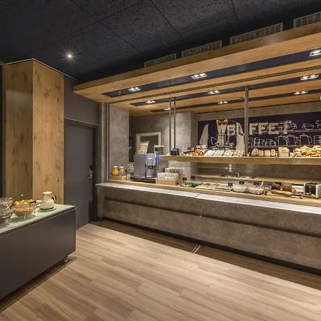 Ibis Budget Expo Hotel